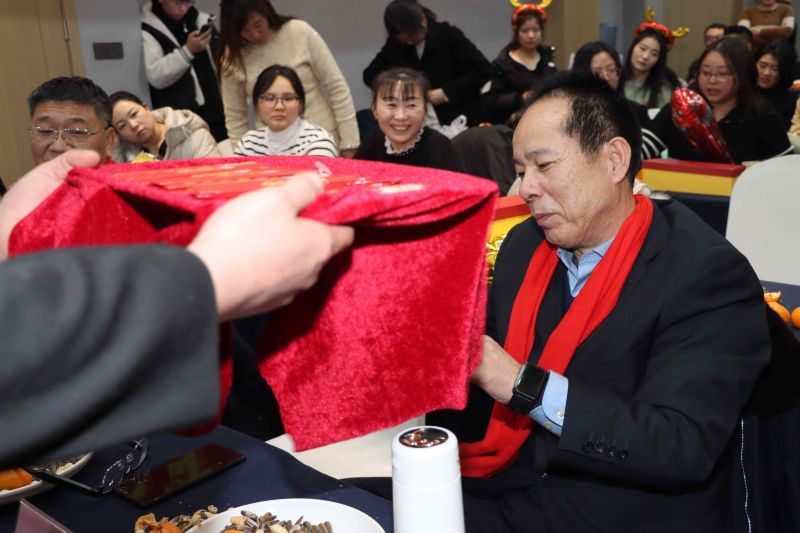 乘风破浪&middot;筑梦远航丨9001cc以诚为本年会盛典点燃2024